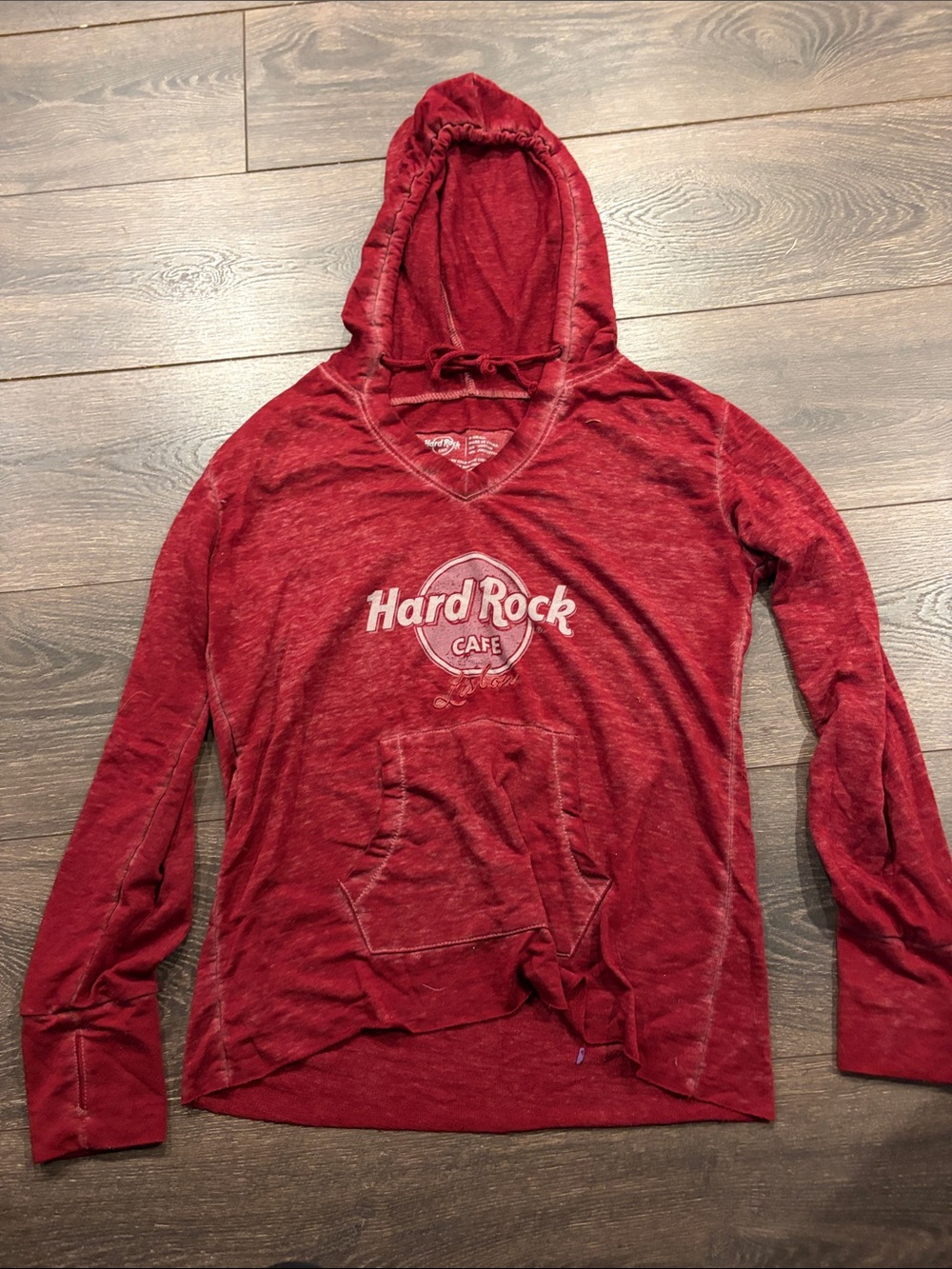 Hard Rock Cafe Vintage-Style Red Hooded Long Sleeve Pullover